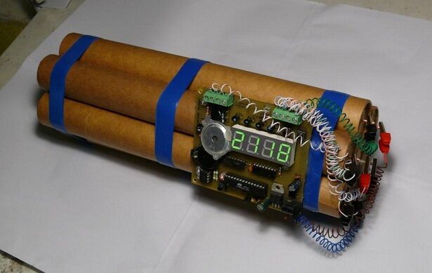 Часы-бомба Detonator Clock