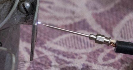 Схема генератора высокого напряжения с симметричным мультивибратором и катушкой зажигания Схема генератора высокого напряжения с симметричным мультивибратором и катушкой зажигания