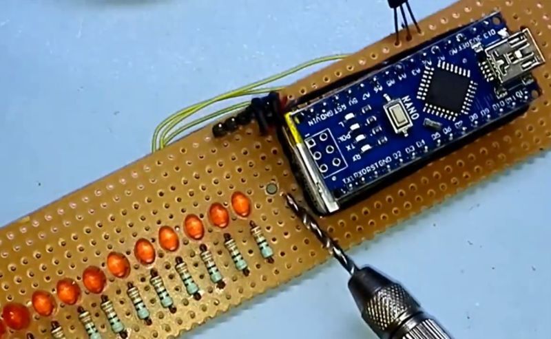 Часы-пропеллер на Arduino NANO своими руками