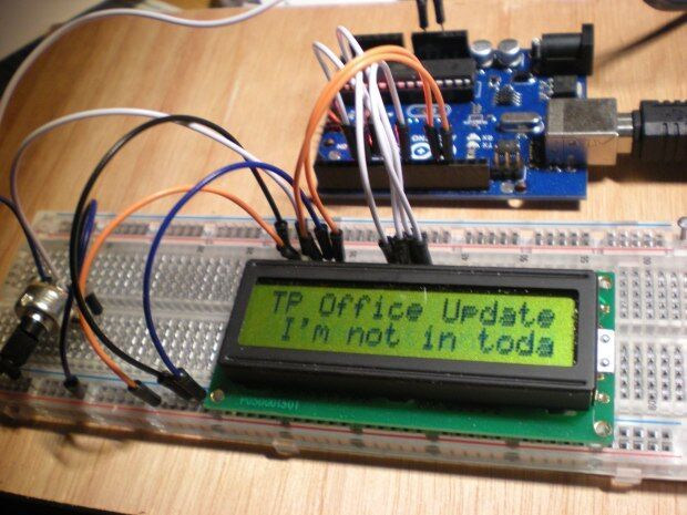Текстовой дисплей для удаленной связи с офисом на базе Arduino Uno