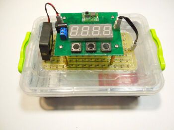 Схема таймера для засветки фоторезиста на ATtiny13