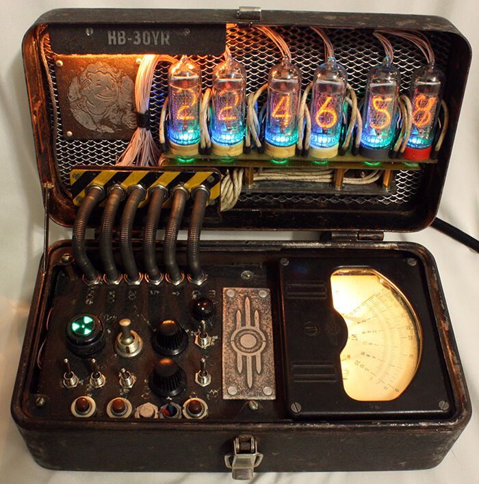 Часы Fallout с Газоразрядными Индикаторами Часы Fallout с Газоразрядными Индикаторами