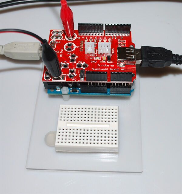 Makey Makey управление новогодней RGB-гирляндой