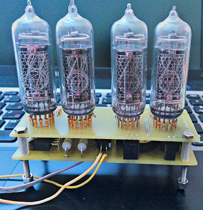 Часы на газоразрядных индикаторах V2.0 Часы на газоразрядных индикаторах V2.0