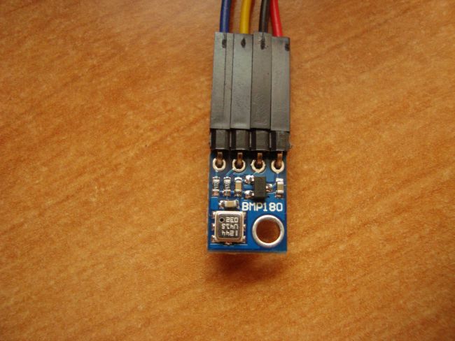 Схема барометра на AVR микроконтроллере ATmega8 с датчиком атмосферного давления BMP180