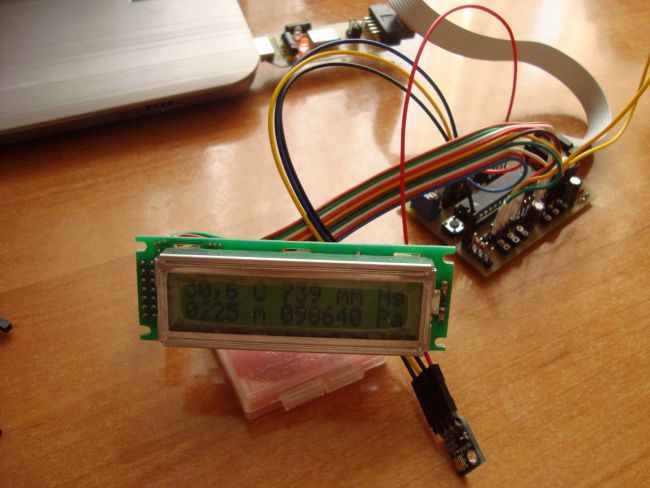 Схема барометра на AVR микроконтроллере ATmega8 с датчиком атмосферного давления BMP180