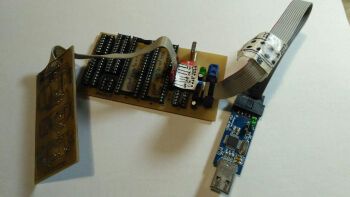 Схема таймера для засветки фоторезиста на ATtiny13