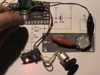 Автономный светодиодный прожектор на Arduino