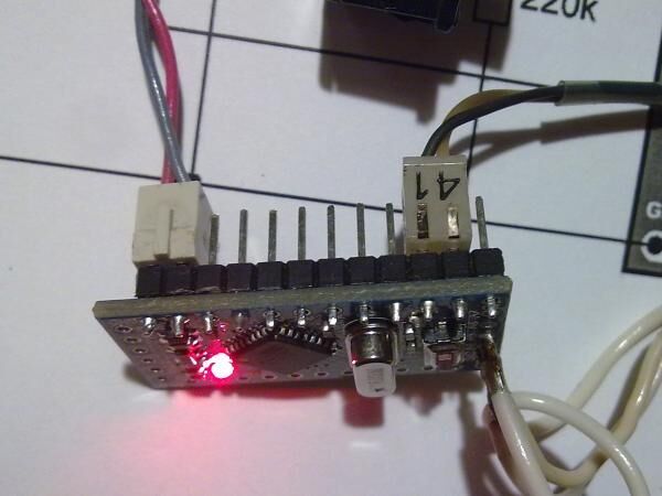 Автономный светодиодный прожектор на Arduino