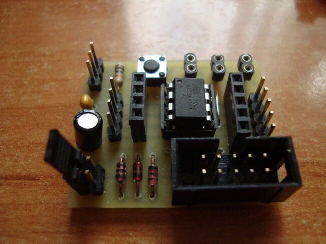 Отладочная Плата Для Микроконтроллеров ATtiny13/15